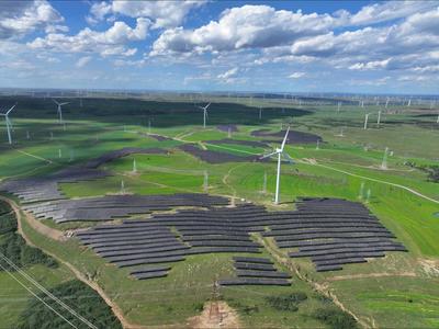 東方電氣首個光伏成套BT項(xiàng)目張北100MW光伏電站并網(wǎng)成功 開啟新能源開發(fā)新篇章